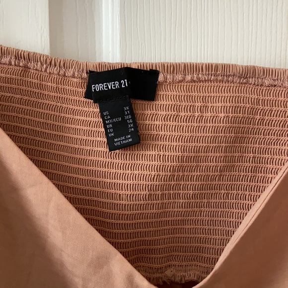 Forever 21 Plus size Pink Crop Top - Picture 4 of 9